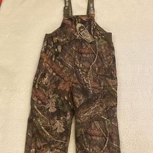 Mens size Medium Mossy Oak Insulated Hunting Bib